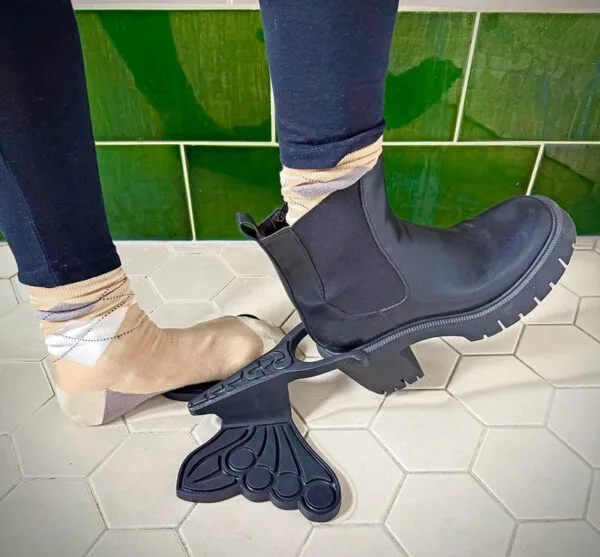 Hands-Free Boot Remover